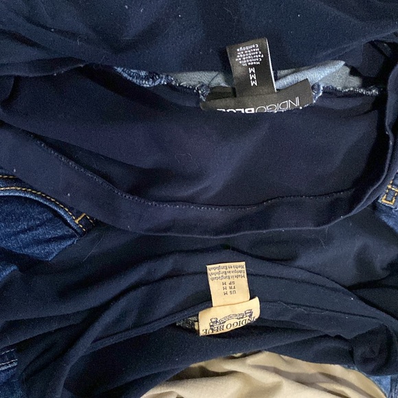 Gently used maternity jeans sizes medium and 4 - Picture 6 of 11